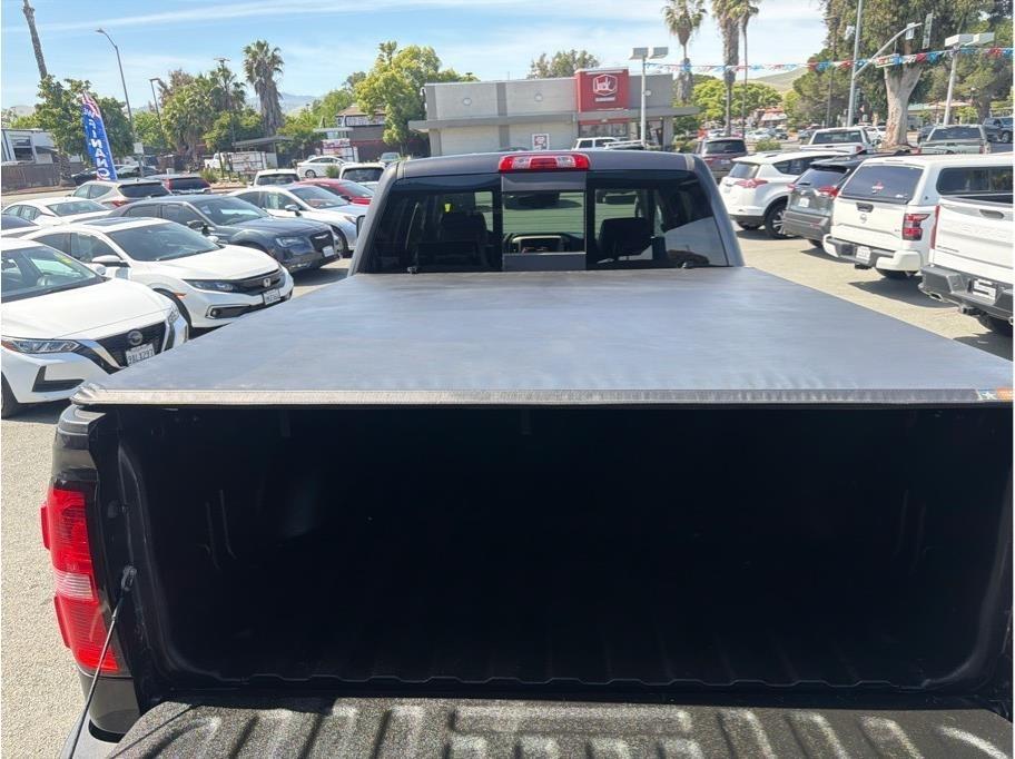 GMC Sierra 2500HD Denali Crew Cab 4WD 2015
