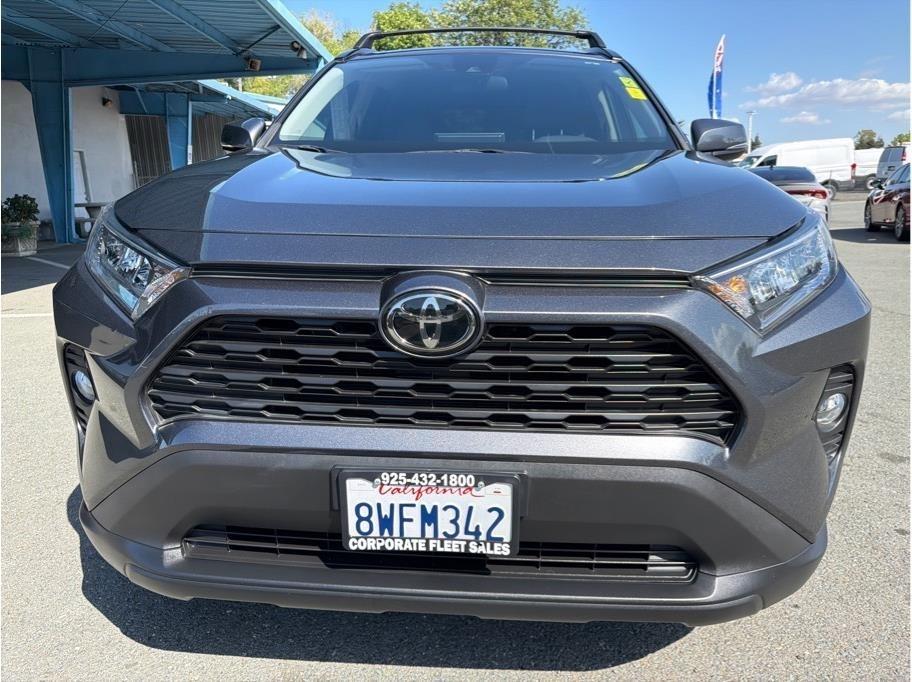 Toyota RAV4 XLE 2021