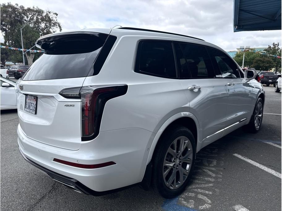 Cadillac XT6  2020