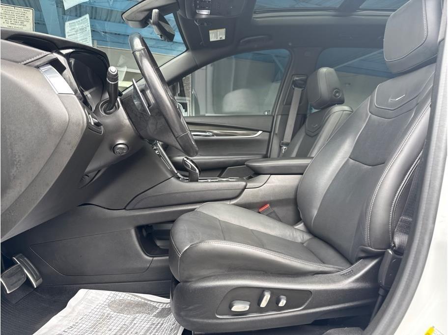 Cadillac XT6  2020