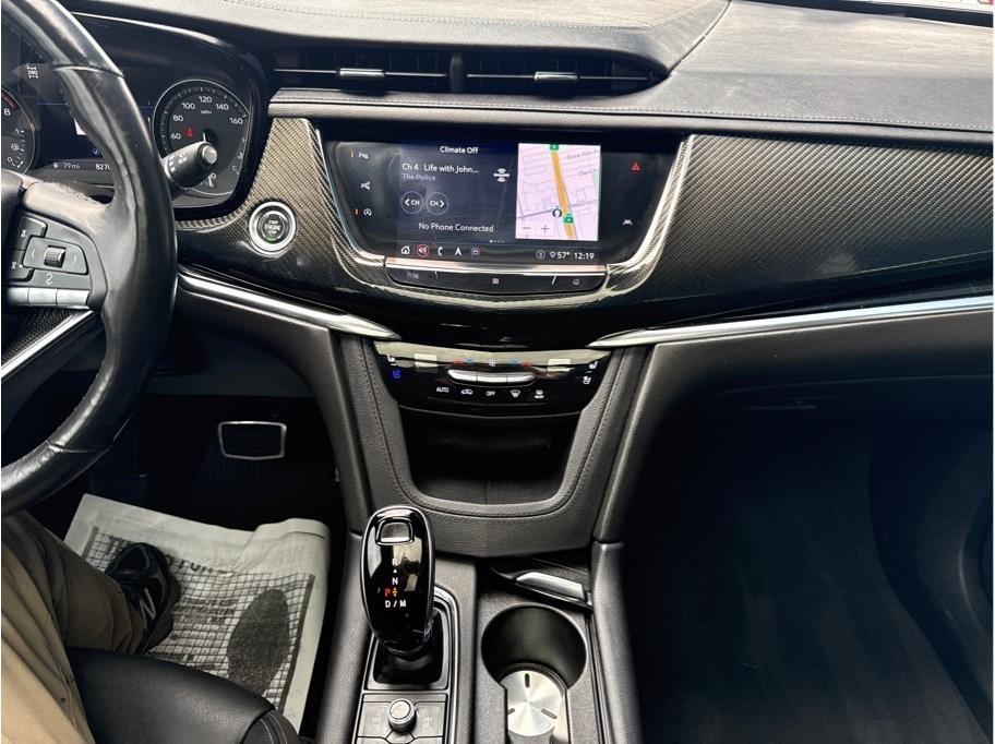 Cadillac XT6  2020