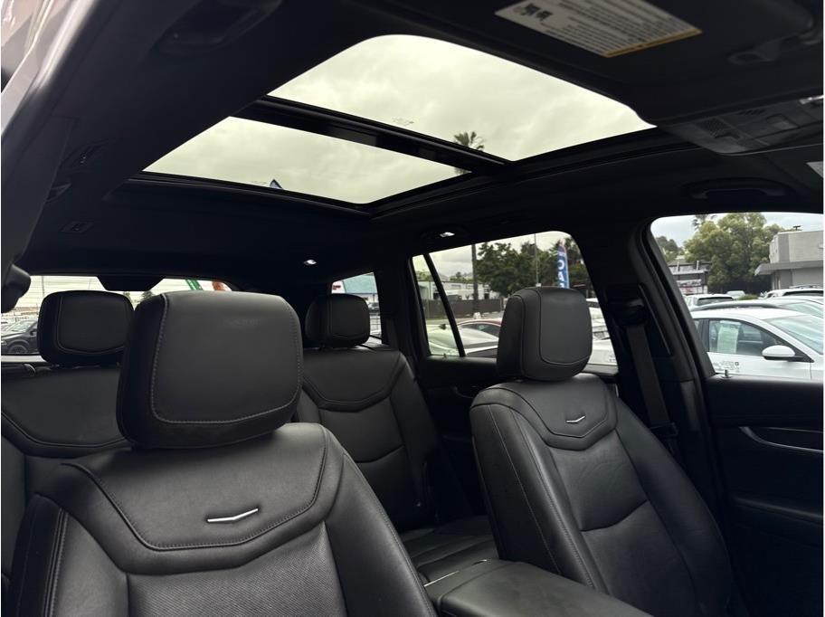 Cadillac XT6  2020