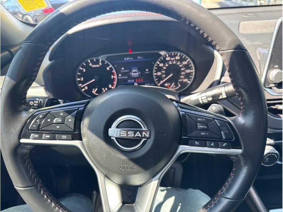 Nissan Altima  2023