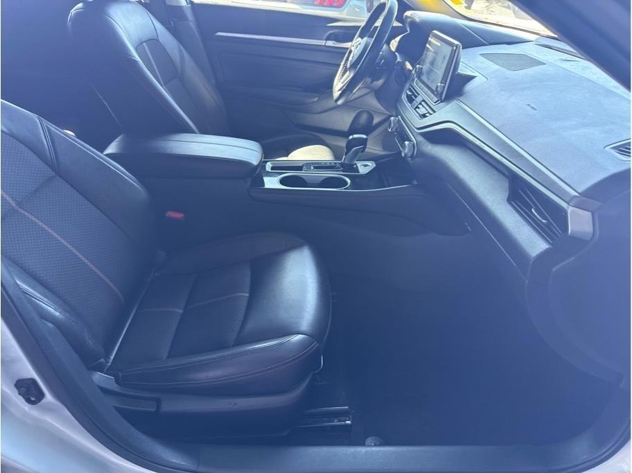 Nissan Altima  2023