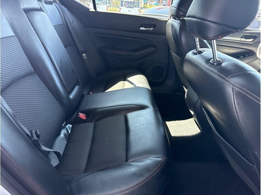 Nissan Altima  2023