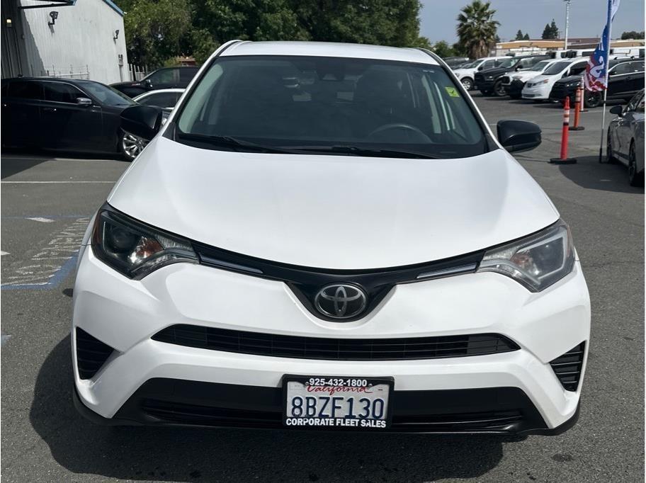Toyota RAV4  2018