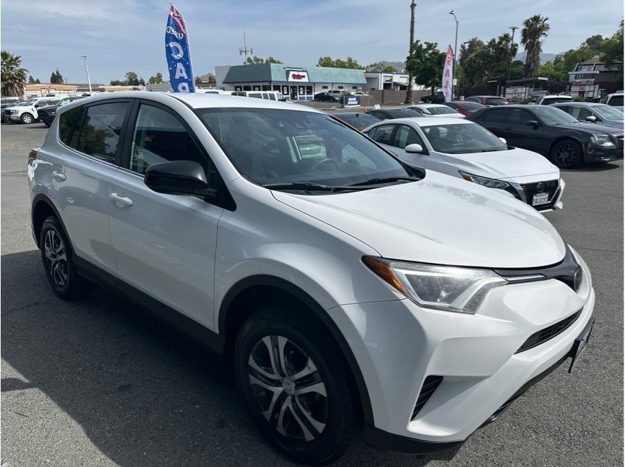 Toyota RAV4  2018