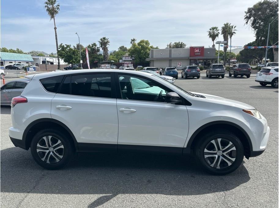 Toyota RAV4  2018