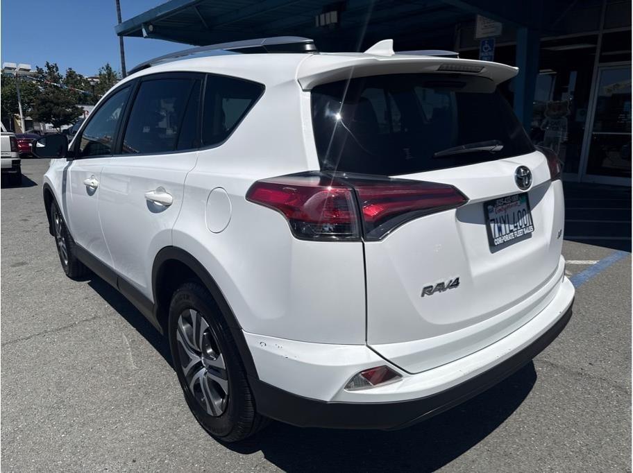 Toyota RAV4  2017