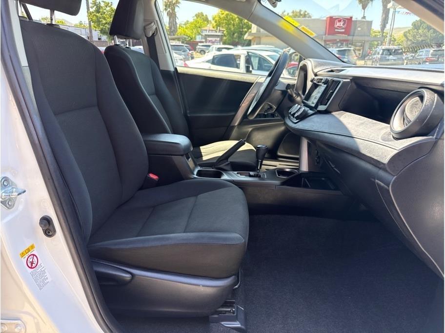 Toyota RAV4  2017