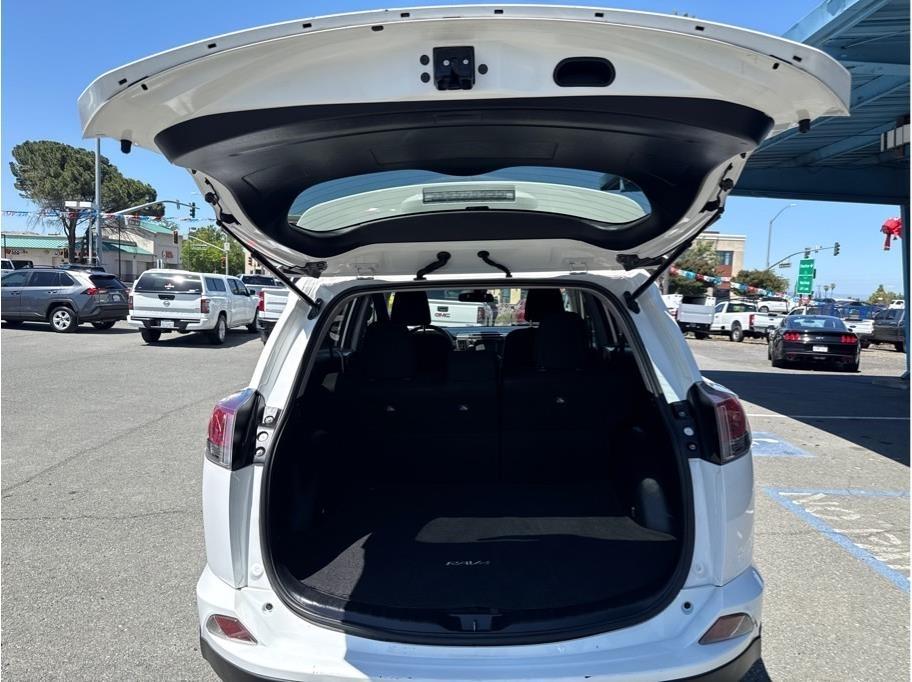 Toyota RAV4  2017