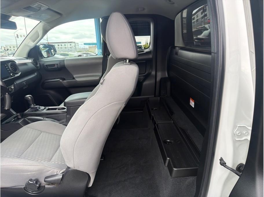 Toyota Tacoma SR5 Access Cab I4 6AT 2WD 2023
