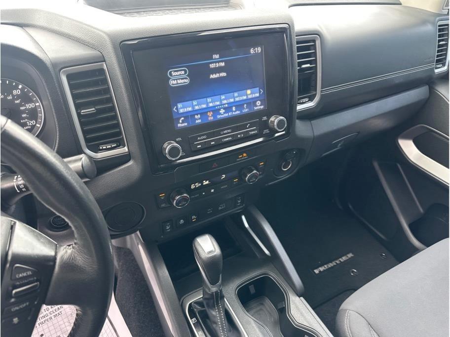 Nissan Frontier SV Crew Cab 2WD 2023
