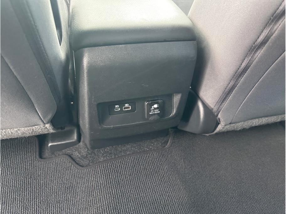 Nissan Frontier SV Crew Cab 2WD 2023