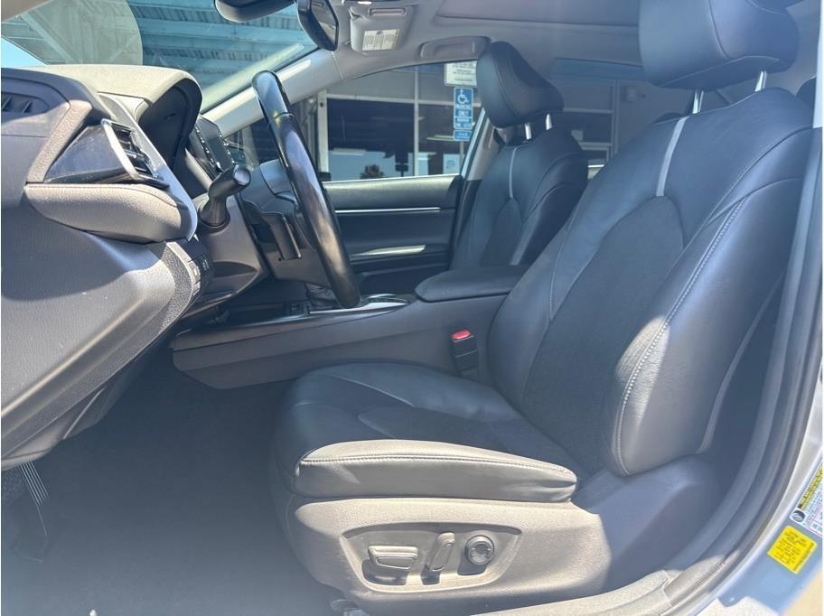 Toyota Camry XSE 2021