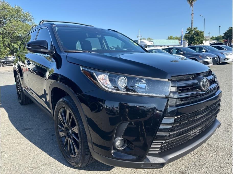 Toyota Highlander SE FWD V6 2019