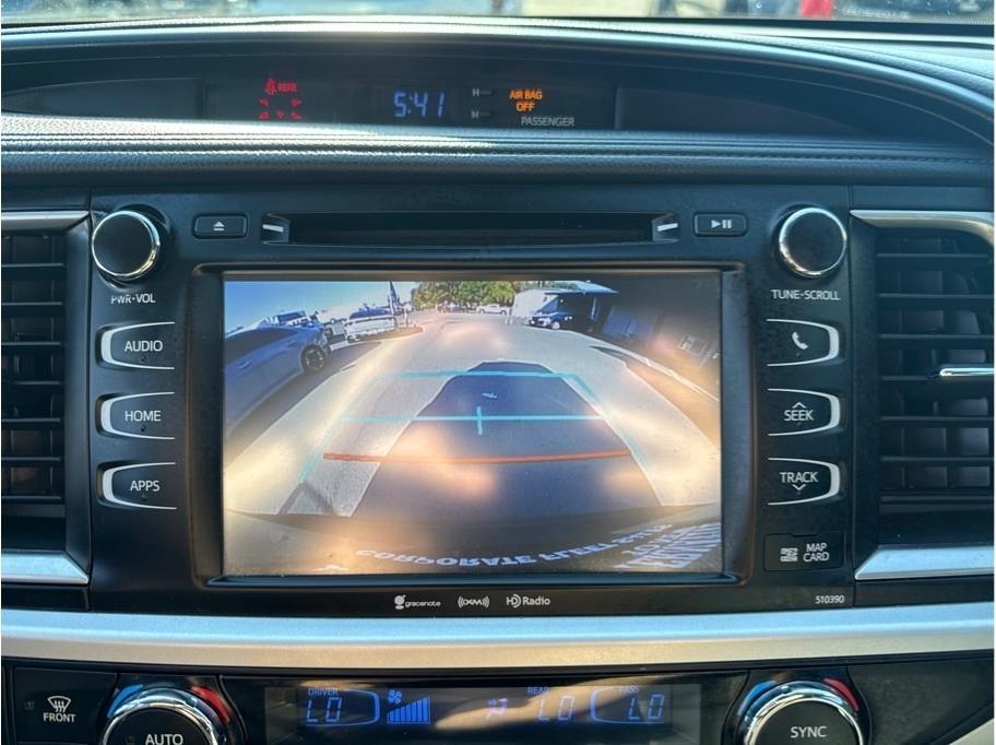 Toyota Highlander SE FWD V6 2019