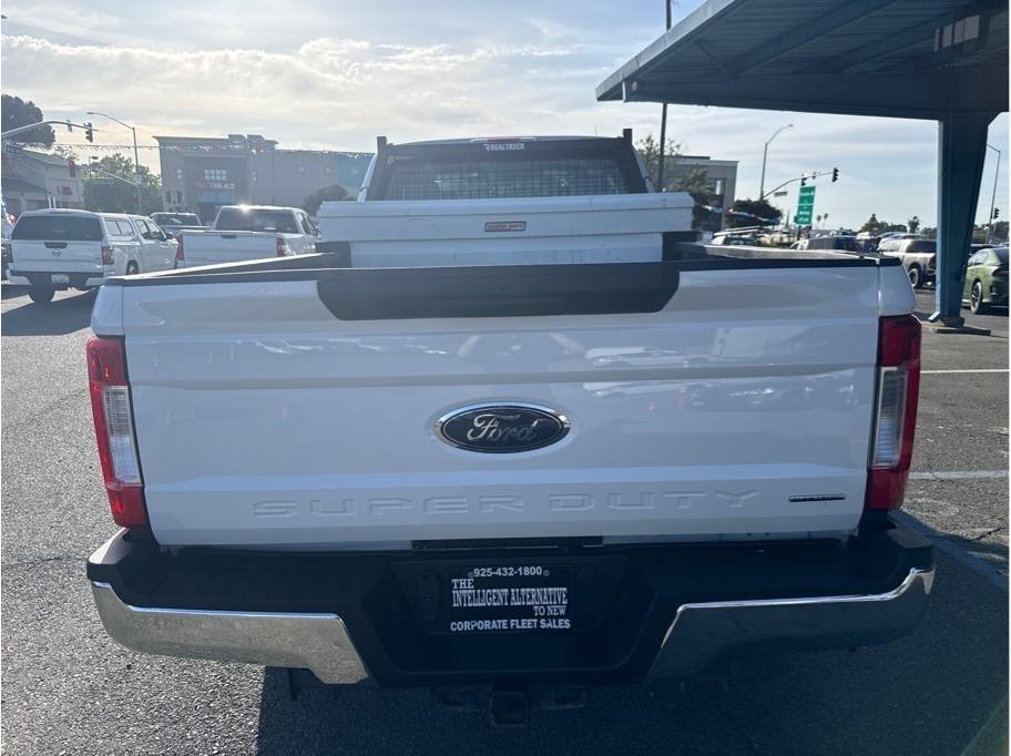 Ford F-250 SD XL SuperCab 2WD 2019