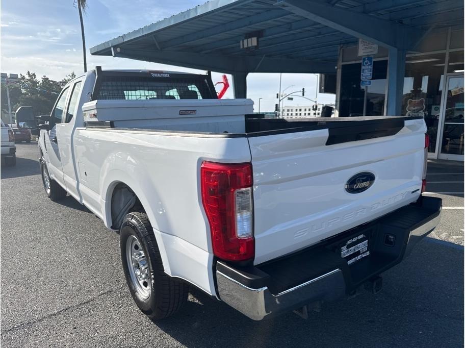 Ford F-250 SD XL SuperCab 2WD 2019