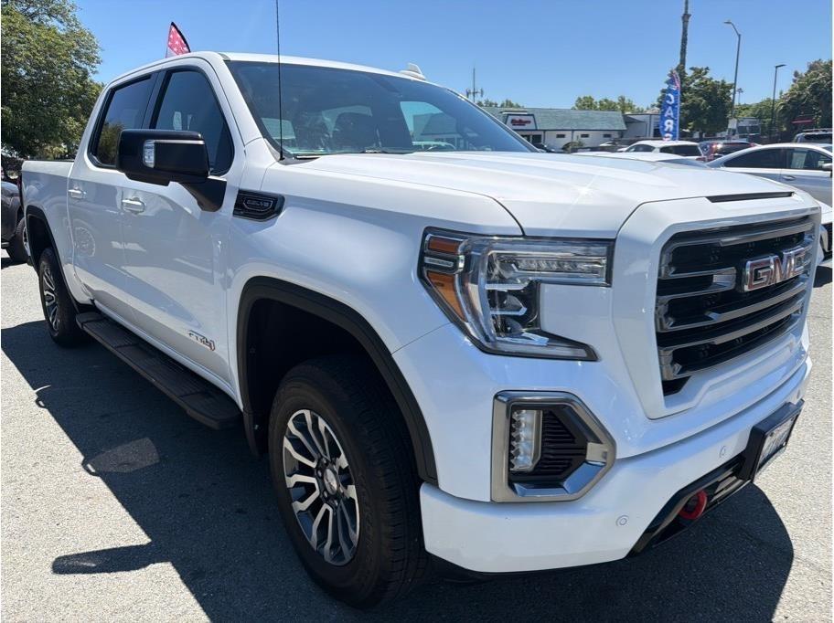 GMC Sierra 1500 AT4 Crew Cab Long Box 4WD 2019
