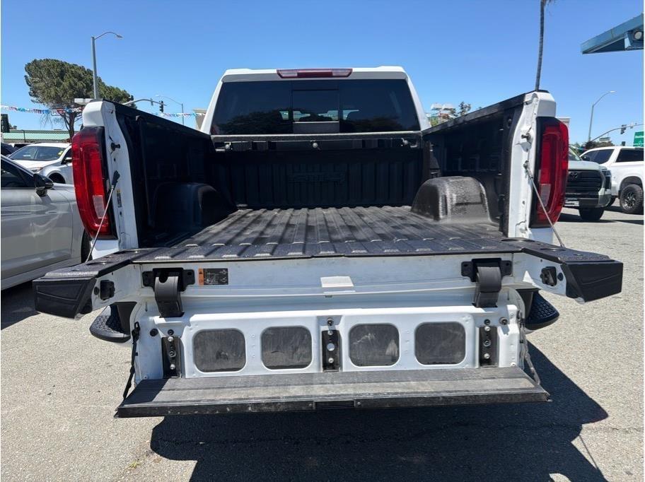 GMC Sierra 1500 AT4 Crew Cab Long Box 4WD 2019