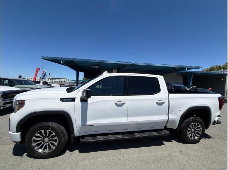 GMC Sierra 1500 AT4 Crew Cab Long Box 4WD 2019