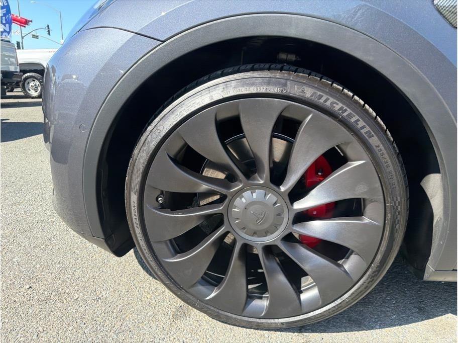 Tesla Model Y Performance 2022
