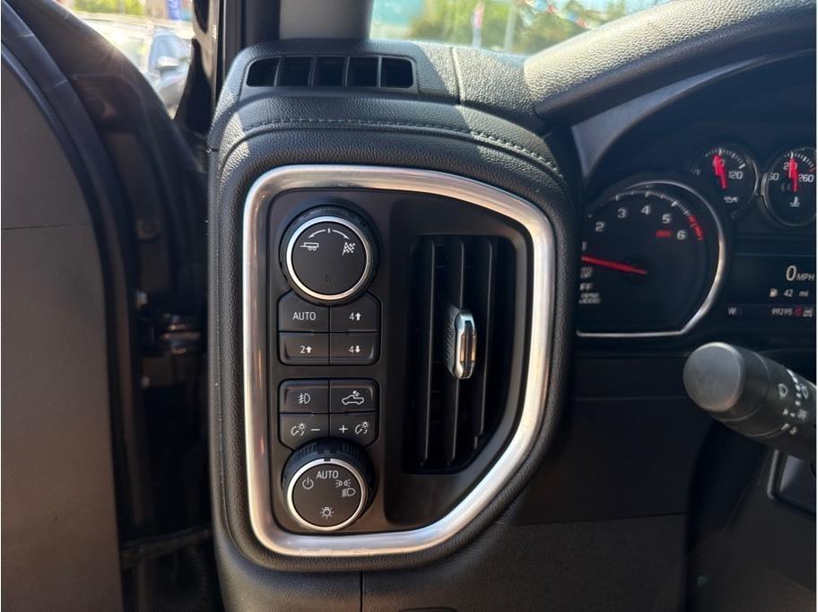 Chevrolet Silverado 1500 LT Trail Boss Crew Cab 4WD 2019