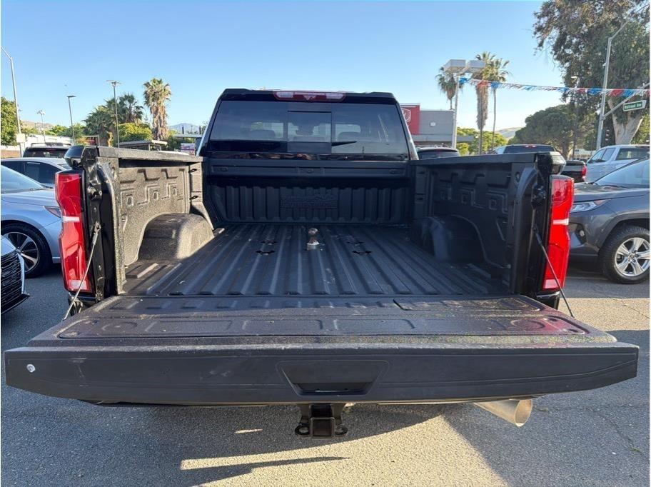 Chevrolet Silverado 3500HD High Country Crew Cab 4WD 2024