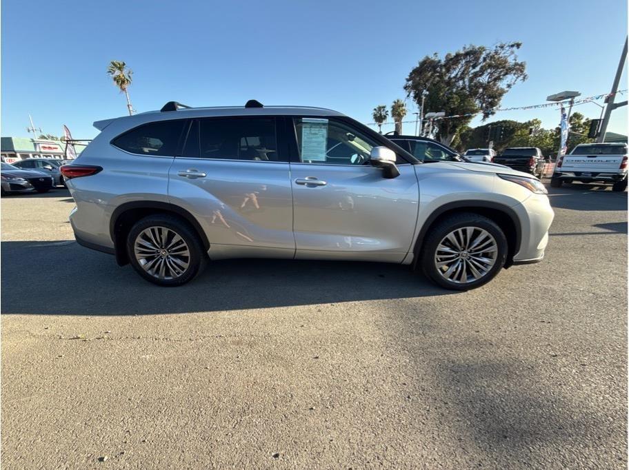 Toyota Highlander Platinum AWD V6 2021