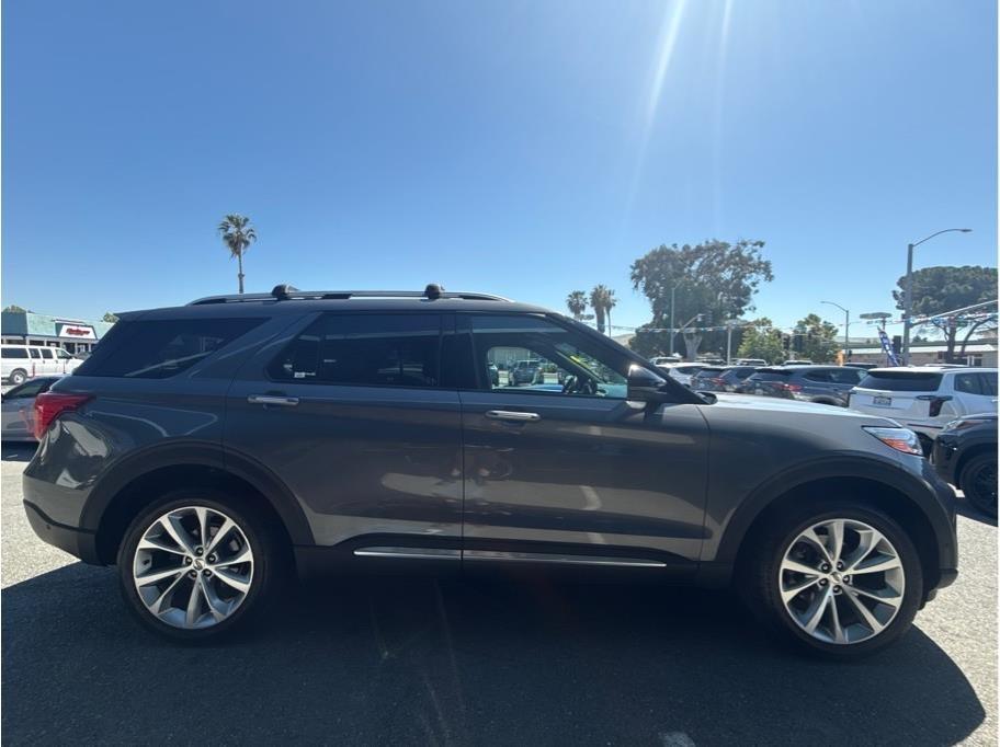Ford Explorer Platinum AWD 2021