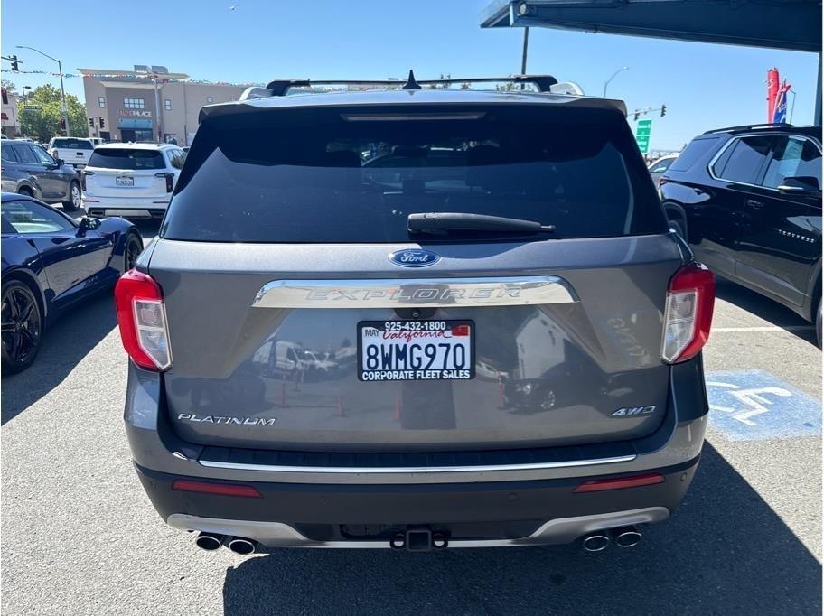 Ford Explorer Platinum AWD 2021