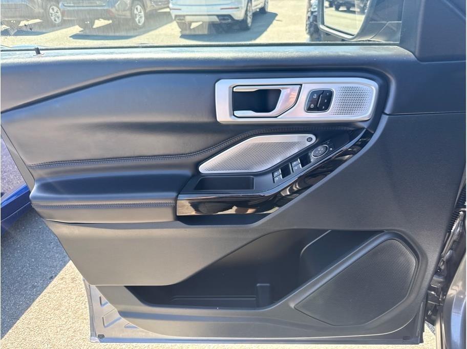 Ford Explorer Platinum AWD 2021