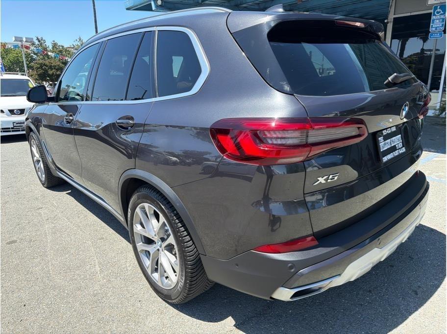 BMW X5 xDrive40i 2021