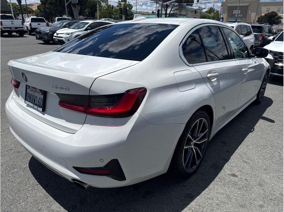 BMW 3-Series 330i 2021