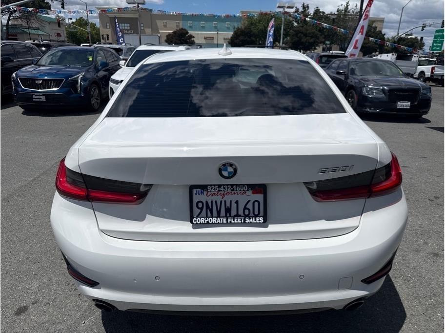 BMW 3-Series 330i 2021
