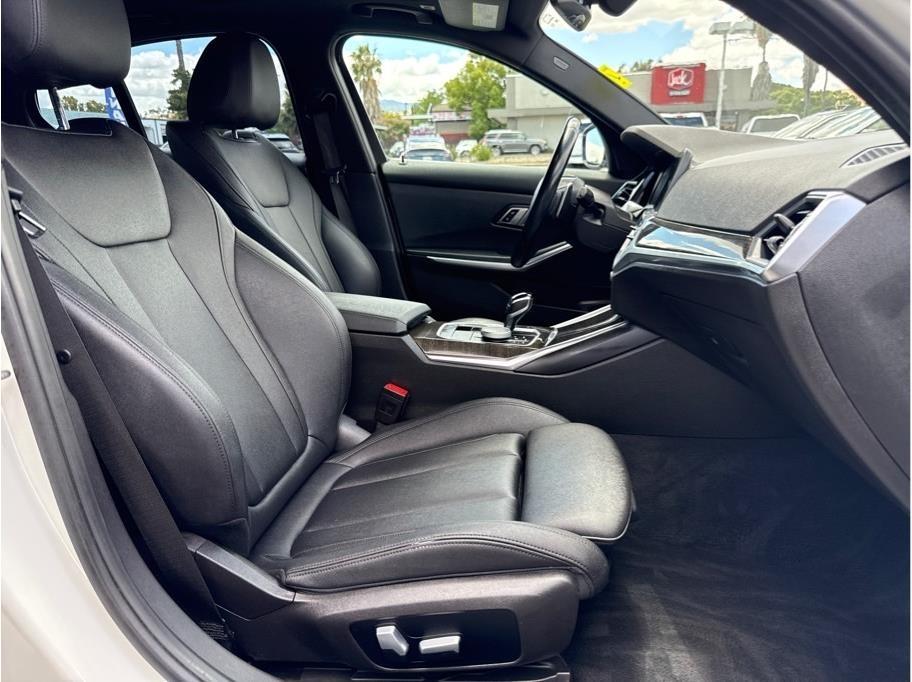 BMW 3-Series 330i 2021