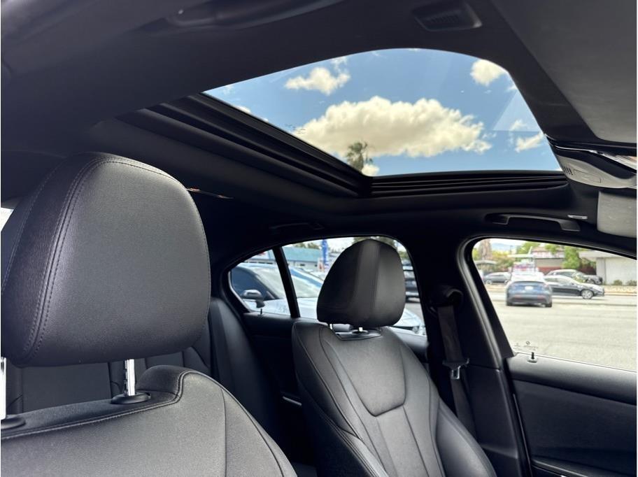 BMW 3-Series 330i 2021