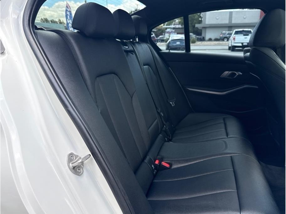BMW 3-Series 330i 2021