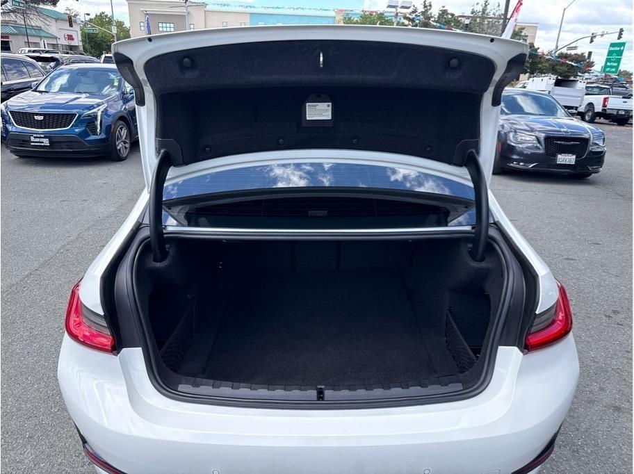BMW 3-Series 330i 2021