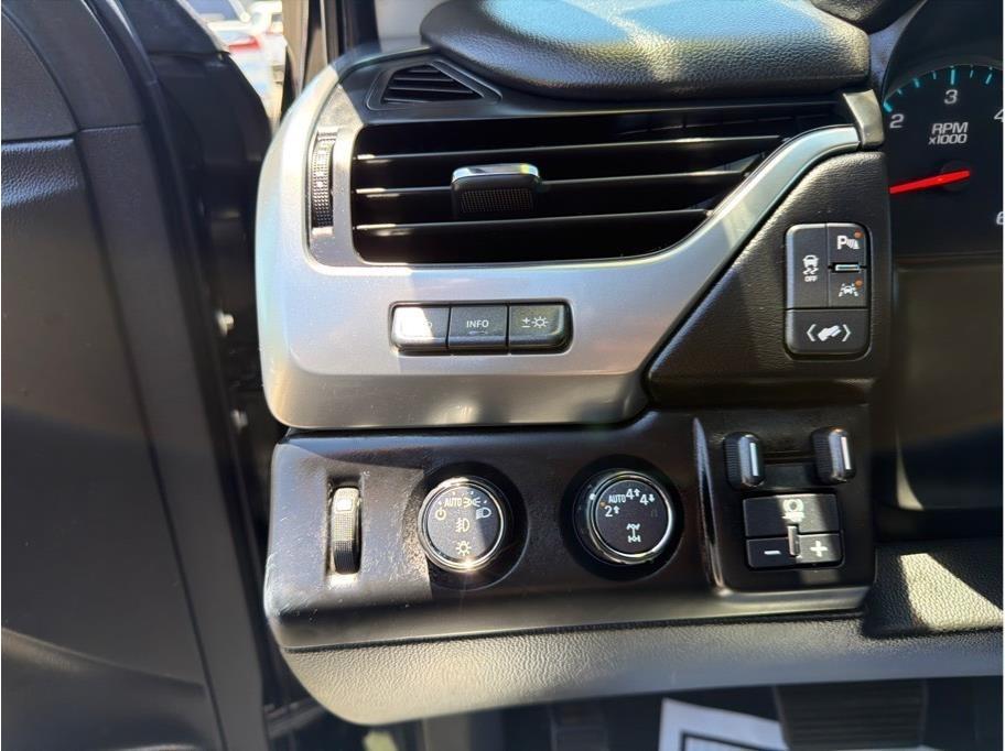 Chevrolet Suburban Premier 4WD 2020