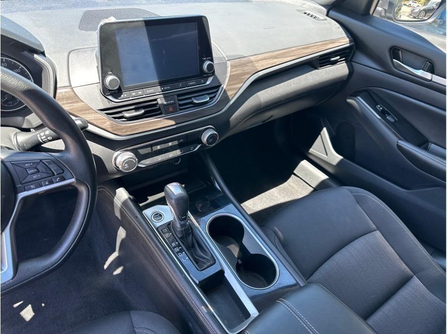 Nissan Altima 2.5 SV 2023