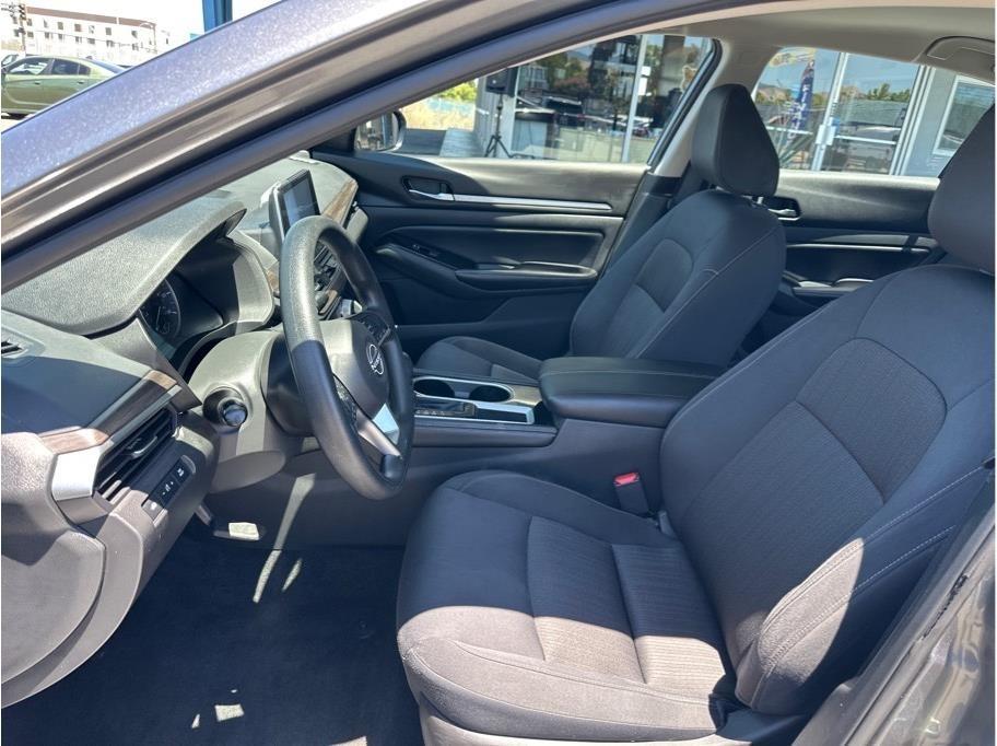 Nissan Altima 2.5 SV 2023