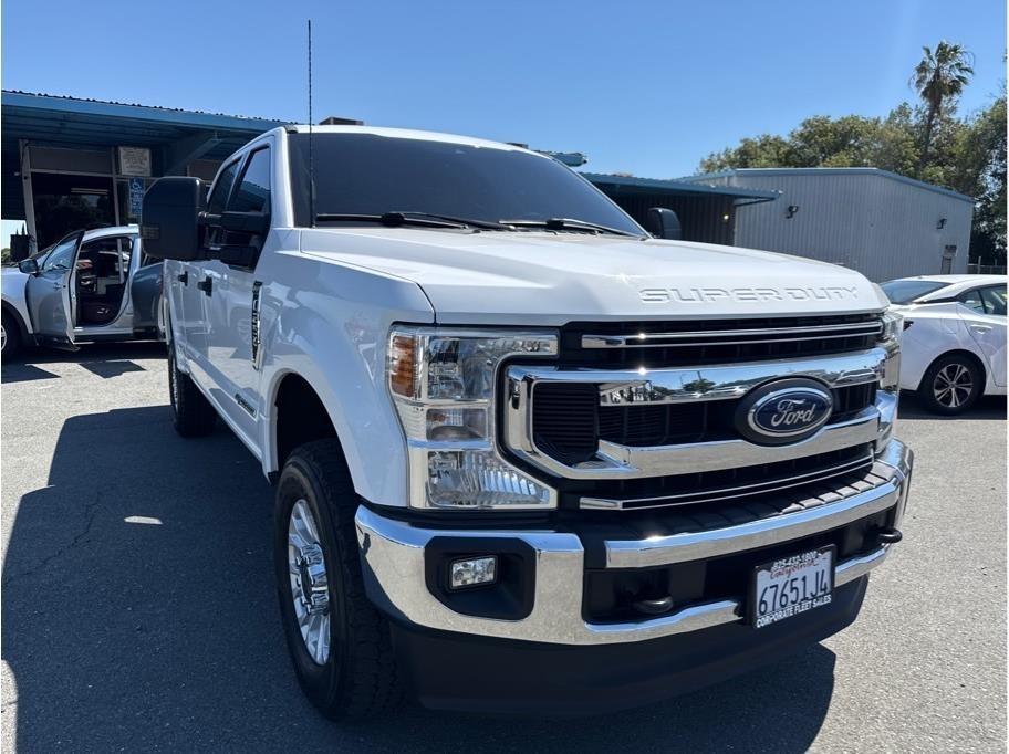 Ford F-250 SD XLT Crew Cab 4WD 2022