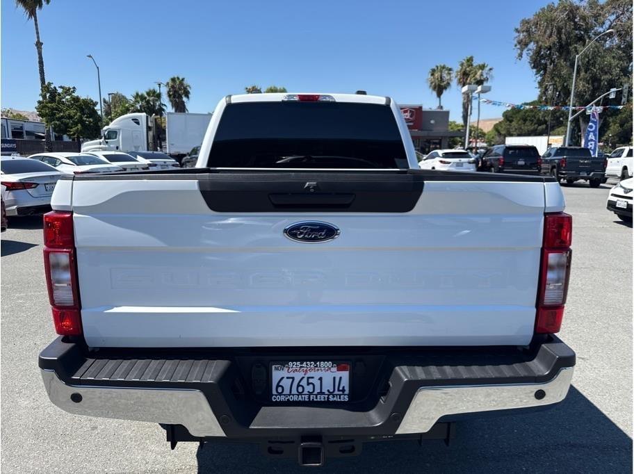 Ford F-250 SD XLT Crew Cab 4WD 2022