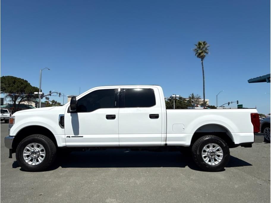 Ford F-250 SD XLT Crew Cab 4WD 2022