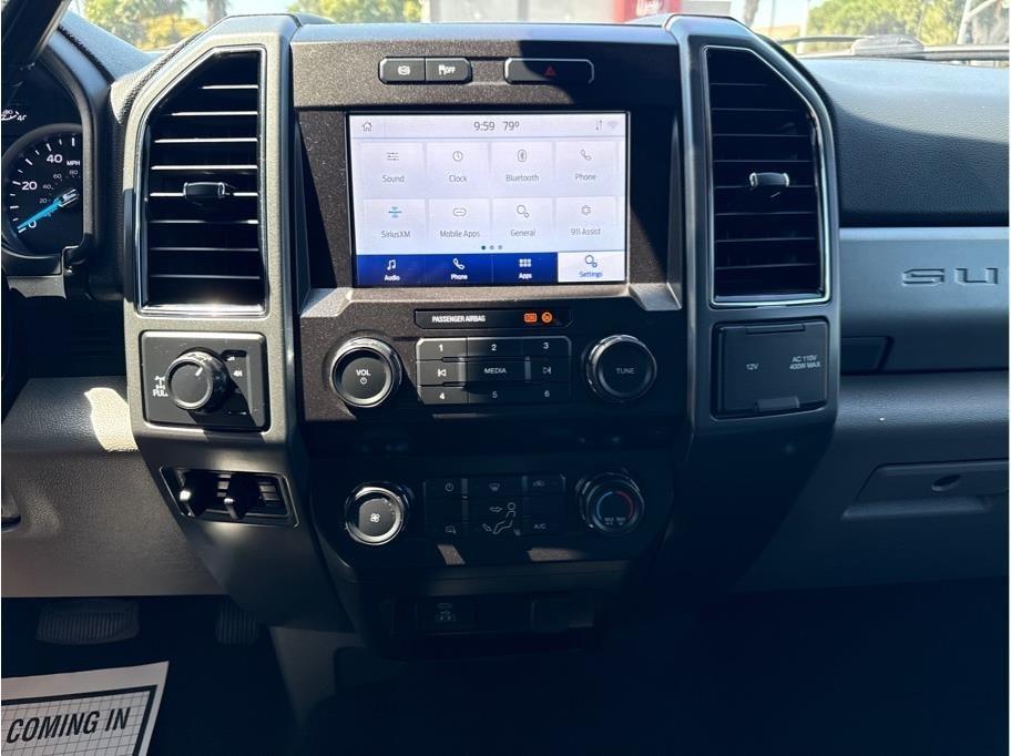 Ford F-250 SD XLT Crew Cab 4WD 2022