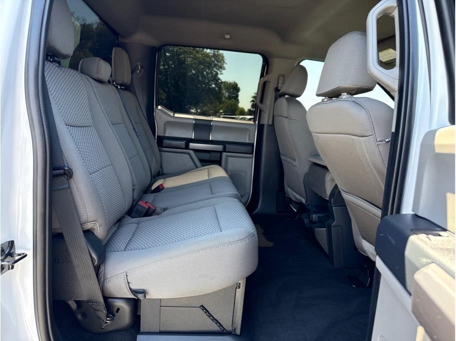 Ford F-250 SD XLT Crew Cab 4WD 2022