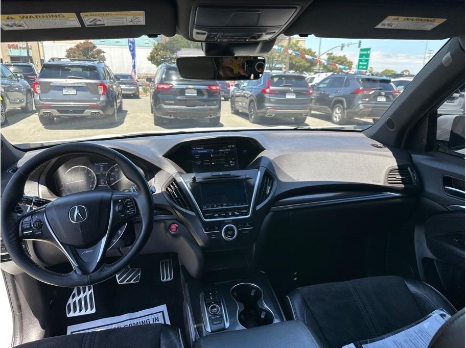Acura MDX  2020