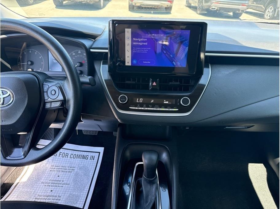 Toyota Corolla LE 2024